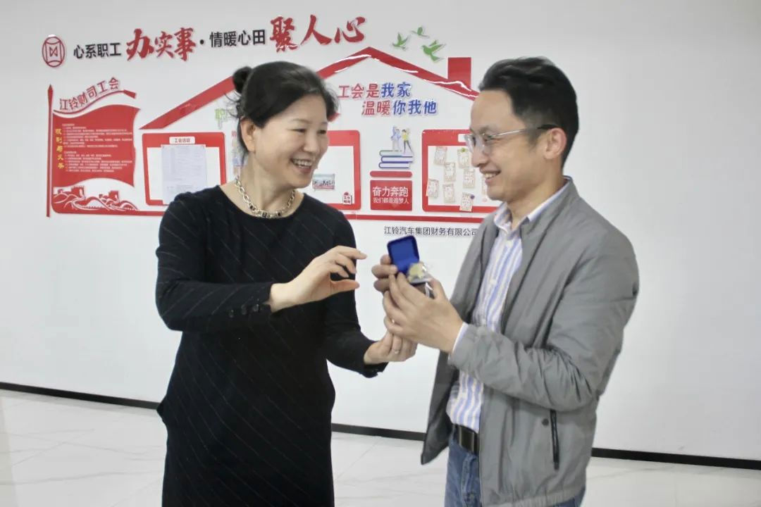 奋力奔跑，感恩有你—入职周年纪念活动